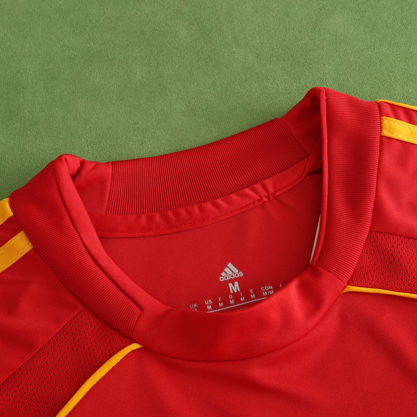 2008 season Spain home retro Fan version