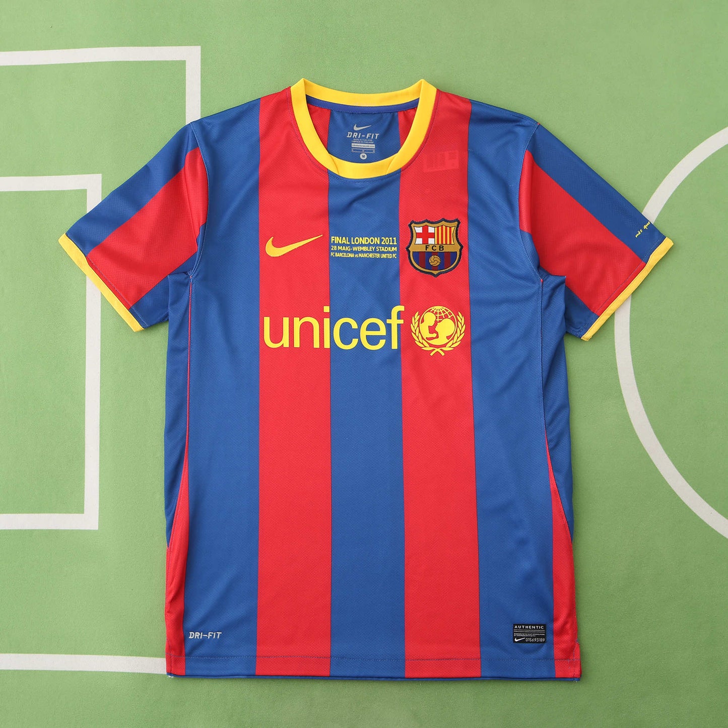 1011 season FC Barcelona home Fan version